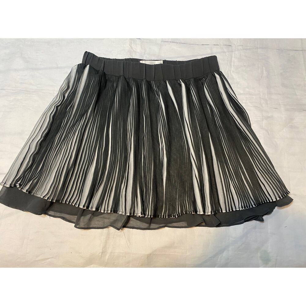 JOA Pleated Mini Skirt‎ Medium Black White Striped Chiffon Preppy Chic